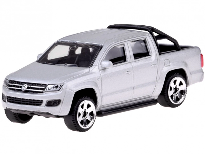 Metalowy samochodzik Volkswagen Amarok 1:64