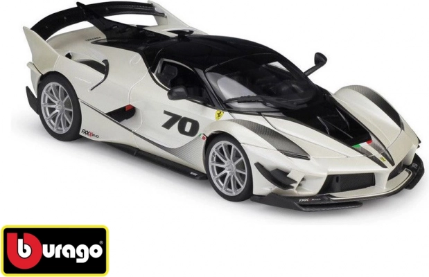 Bburago Ferrari FXX-K EVO nr 70 czarno-biały model 1:18