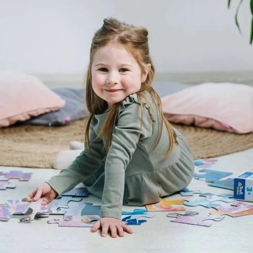 Nauka przez zabawę: układanie i motoryka mała