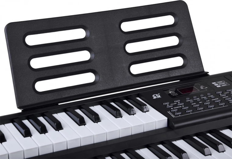 Wyświetlacz LED i praktyczne funkcje sterujące