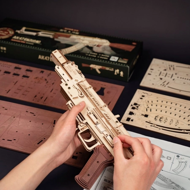 RoboTime 3D Drewniane mechaniczne puzzle Karabin szturmowy AK-47