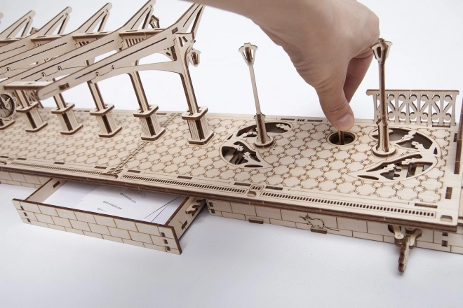Ugears 3D puzzle - Dworzec kolejowy 196 części