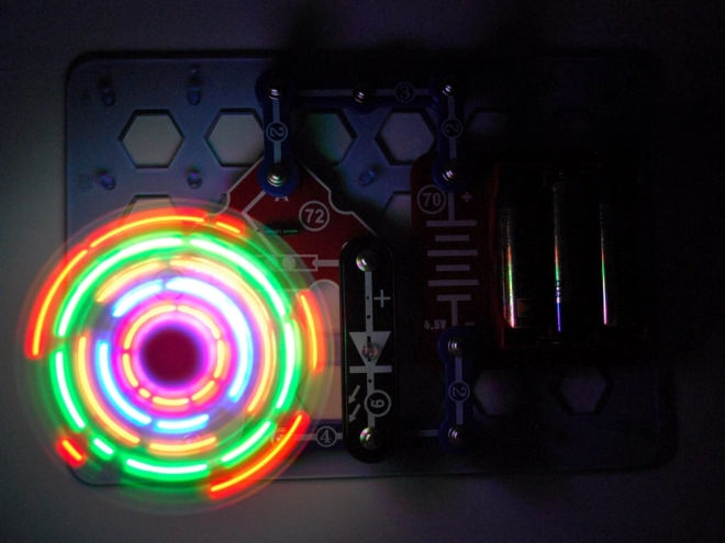 Edukacyjny zestaw świetlny dla małych elektroników