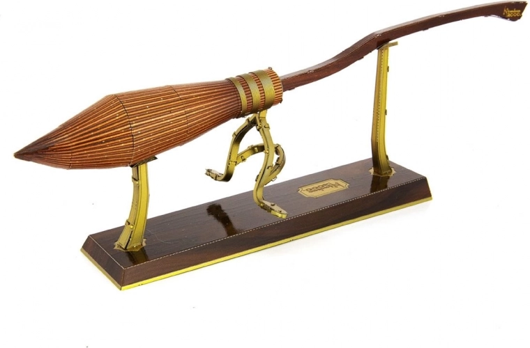 Realistyczna metalowa replika Nimbus 2000