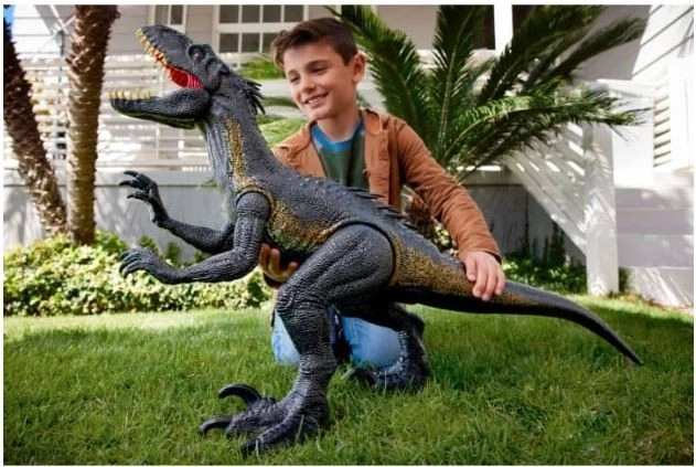 Kolosalna figurka Indoraptora z Jurassic World