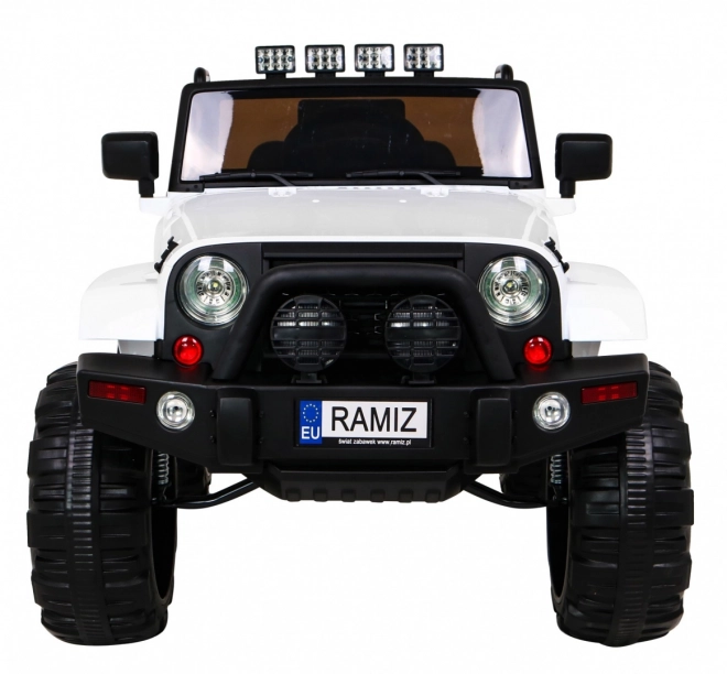 Dziecięcy samochodzik elektryczny All Terrain Jeep Biały