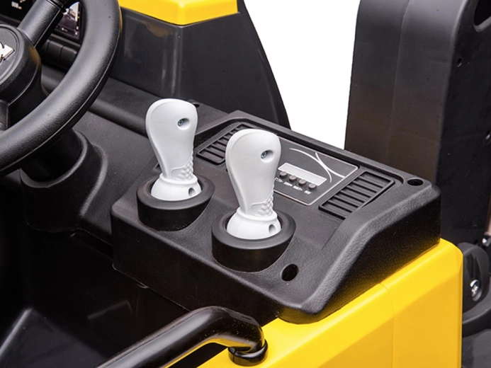 Realistyczne sterowanie ramieniem i łyżką