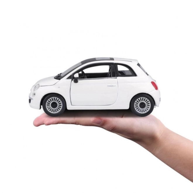 Bburago 1:24 Fiat 500 (2007) Biały