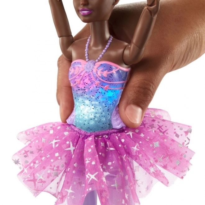 Panenka Barbie Dreamtopia baletka Magiczne Światła Brunetka