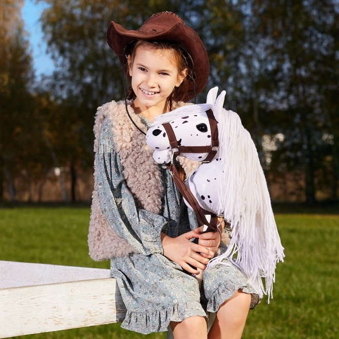 Koń na kijku Hobby Horse z kolekcji HOPPIHORSE Sport Edition w kolorze białego lamparta