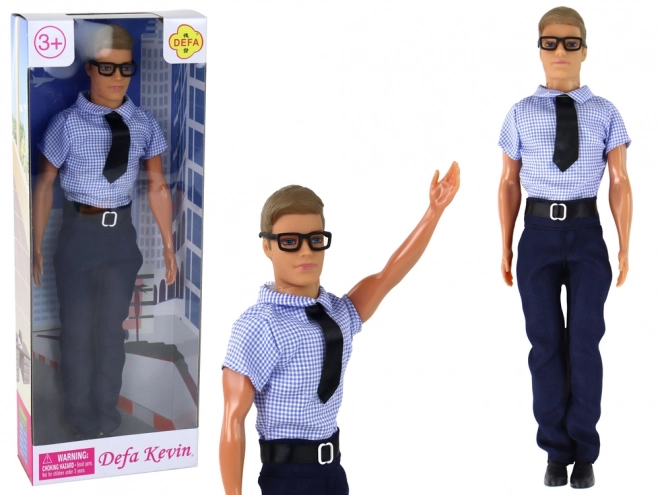 Lalka Kevin w Eleganckim Stroju