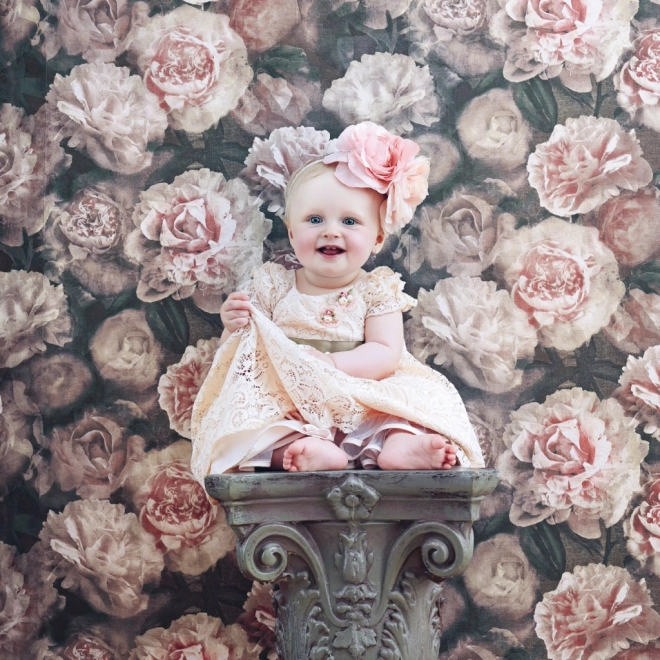 Kalendarz notatkowy Babies – Věra Zlevorová 2025, 30 × 30 cm