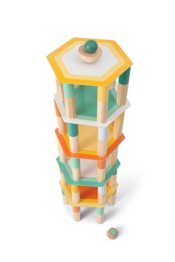 Wieża balansująca pełna napięcia