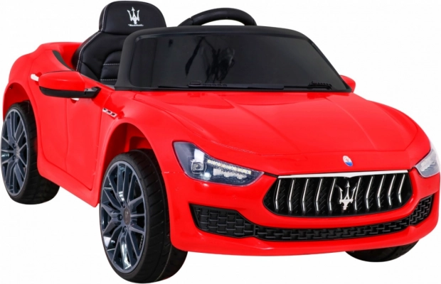 Realistyczny design MASERATI