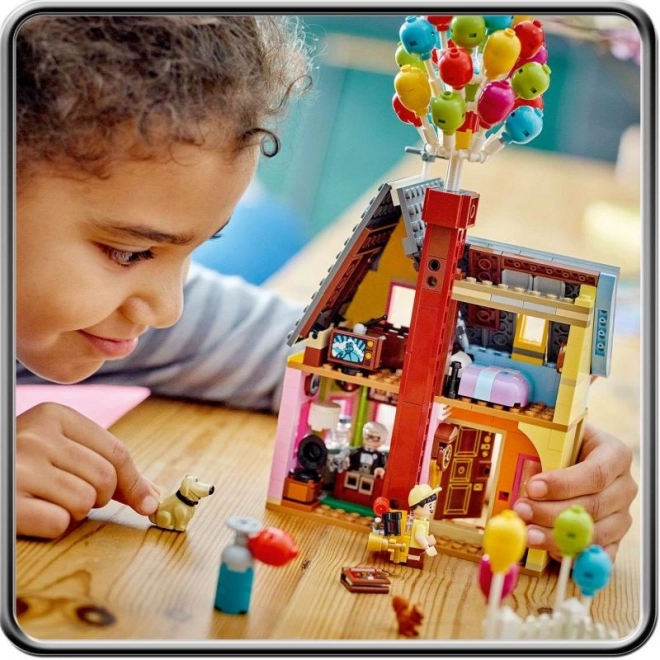 LEGO Disney 43217 Dom z filmu Odlot