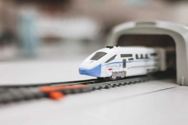 Elektryczny zestaw kolejowy Woopie z mostem i tunelem