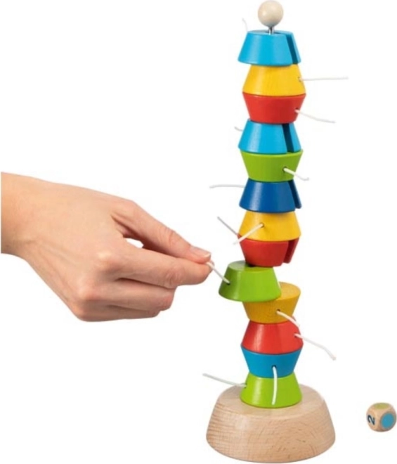 Stabilna wieża o wysokości 30 cm