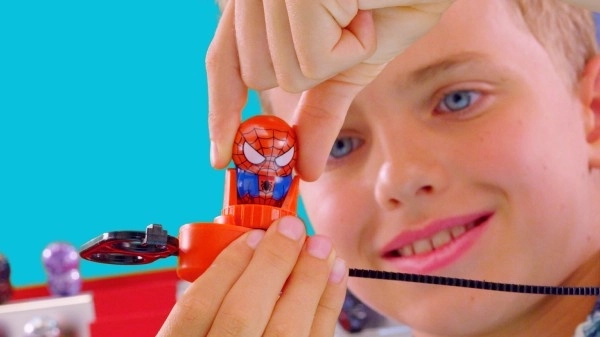Wooblies magnetyczne postacie z turbo miotaczem - 4 cm