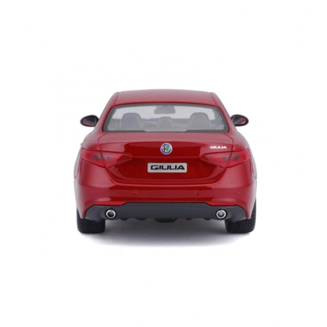 Bburago 1:24 Alfa Romeo Giulia (2016) Metallic czerwony 18-21080