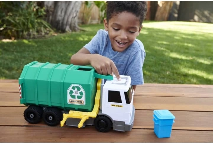 Długość 38 cm i wytrzymałe wykonanie dla dużej dawki zabawy