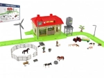 Zestaw domowej farmy ze zwierzętami i traktorem