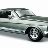 Model Ford Mustang GT 1967 1:24 szary