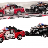 Policyjny pickup z przyczepą Policyjny zestaw pojazdów terenowych
