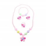 Modni zestaw z kolczykami