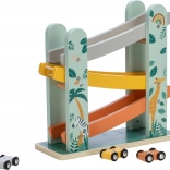 Tor wyścigowy z trzema drewnianymi autkami