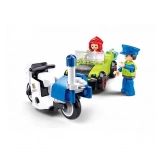 Sluban Metropolis Przebrany bandyta w samochodzie i policjant na motocyklu