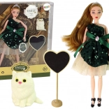 Lalka Emily z białym kotkiem i drewnianym sercem