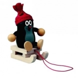 Detoa Krecik na sankach z czapką