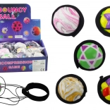 Kolorowa piłeczka na gumce z paskiem 6 cm